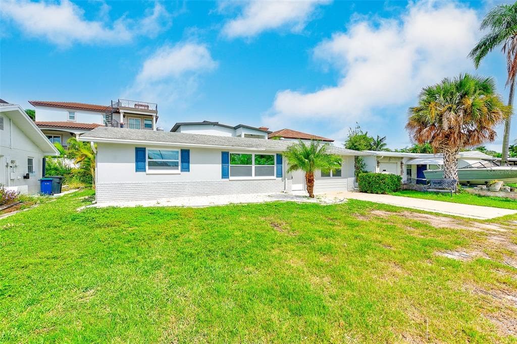 178 175TH AVENUE E REDINGTON SHORES, FL 33708