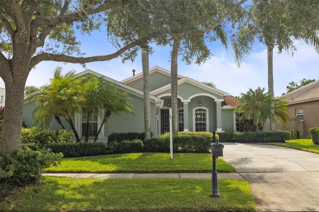 10136 KINGSBRIDGE AVENUE TAMPA, FL 33626