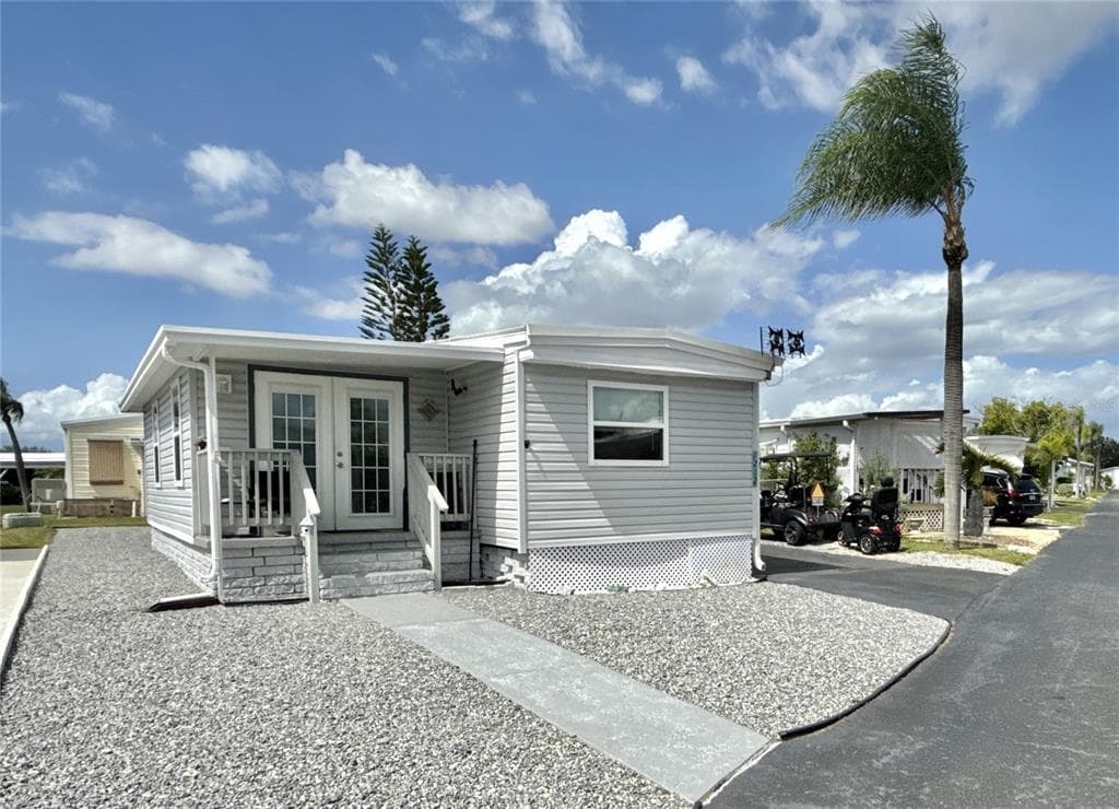 7202 MOUNT ESSEX DRIVE NE UNIT 499 ST PETERSBURG, FL 33702