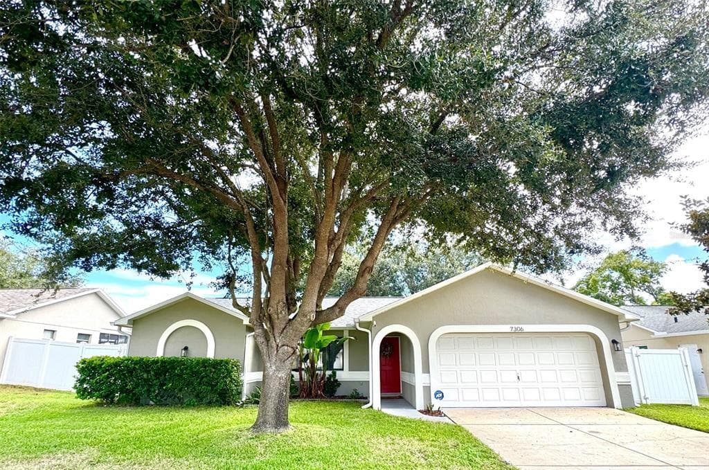 7306 SKYVIEW AVENUE NEW PORT RICHEY, FL 34653