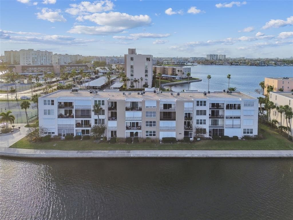7625 SUN ISLAND DRIVE S UNIT 305 SOUTH PASADENA, FL 33707