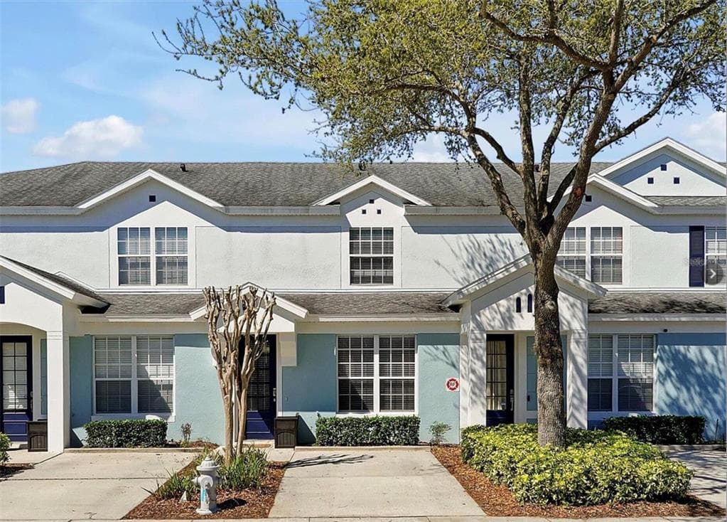 2541 MANESHAW LANE KISSIMMEE, FL 34747