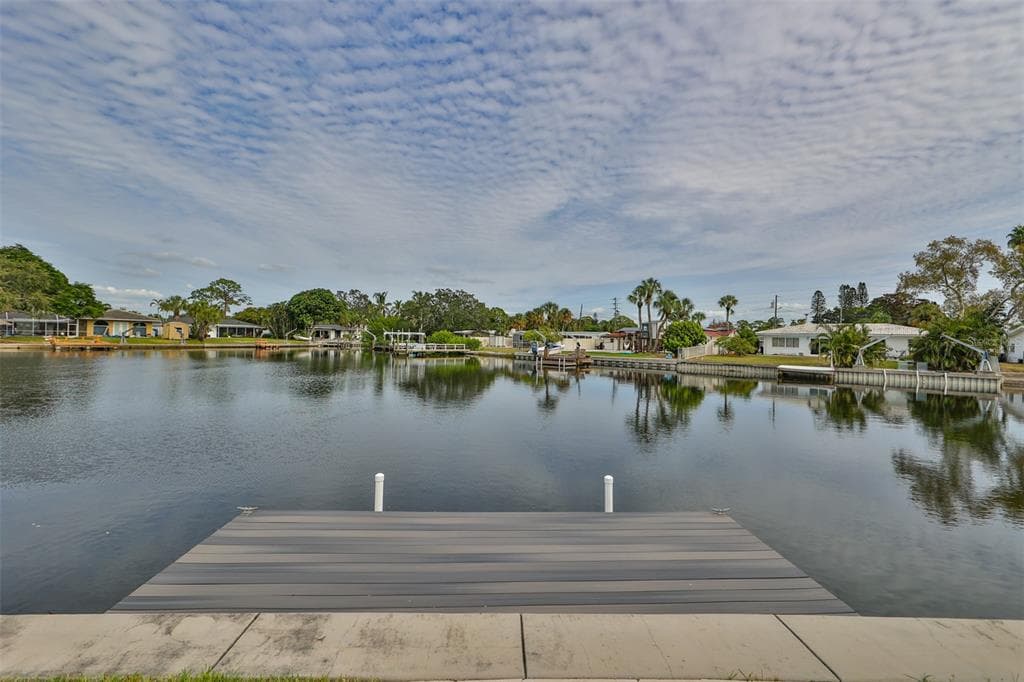 4713 DOVER STREET NE ST PETERSBURG, FL 33703