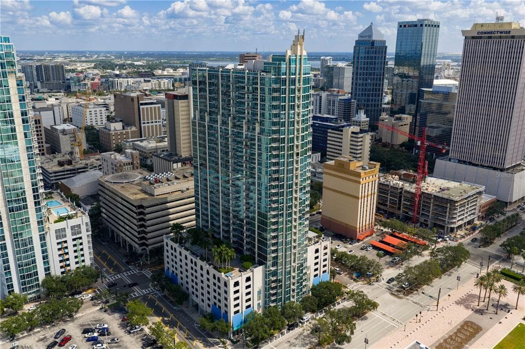 777 N ASHLEY DRIVE UNIT 402 TAMPA, FL 33602