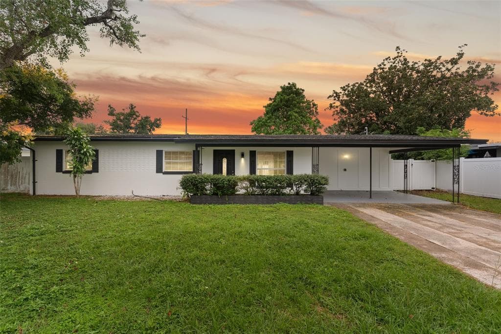 5770 CRANE PLACE ORLANDO, FL 32807