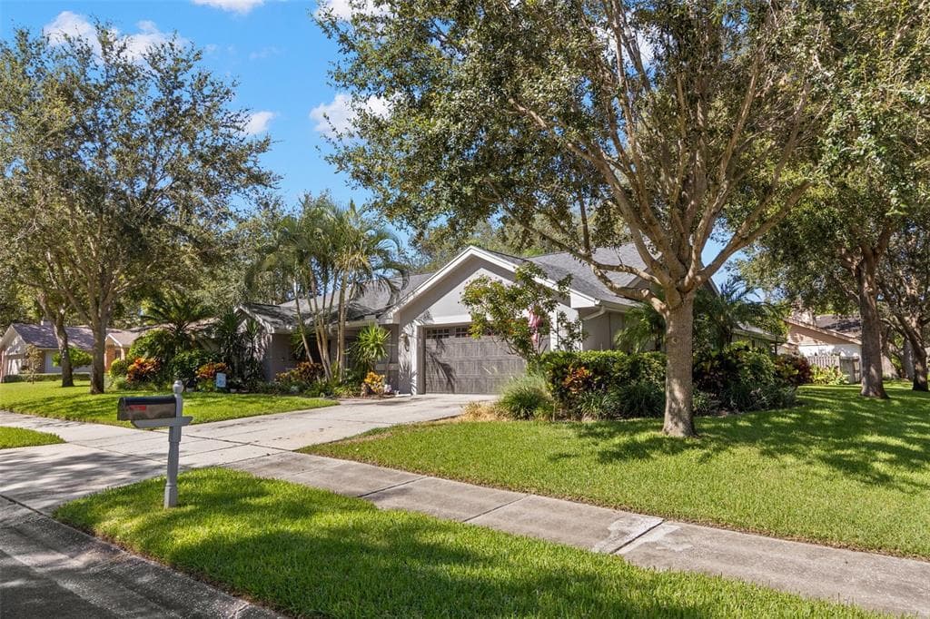 2760 BEAGLE PATH WAY PALM HARBOR, FL 34683