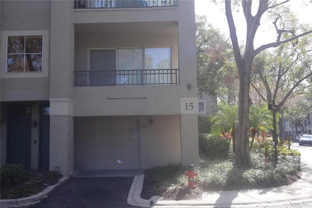601 ISLAND PLACE WAY TAMPA, FL 33602