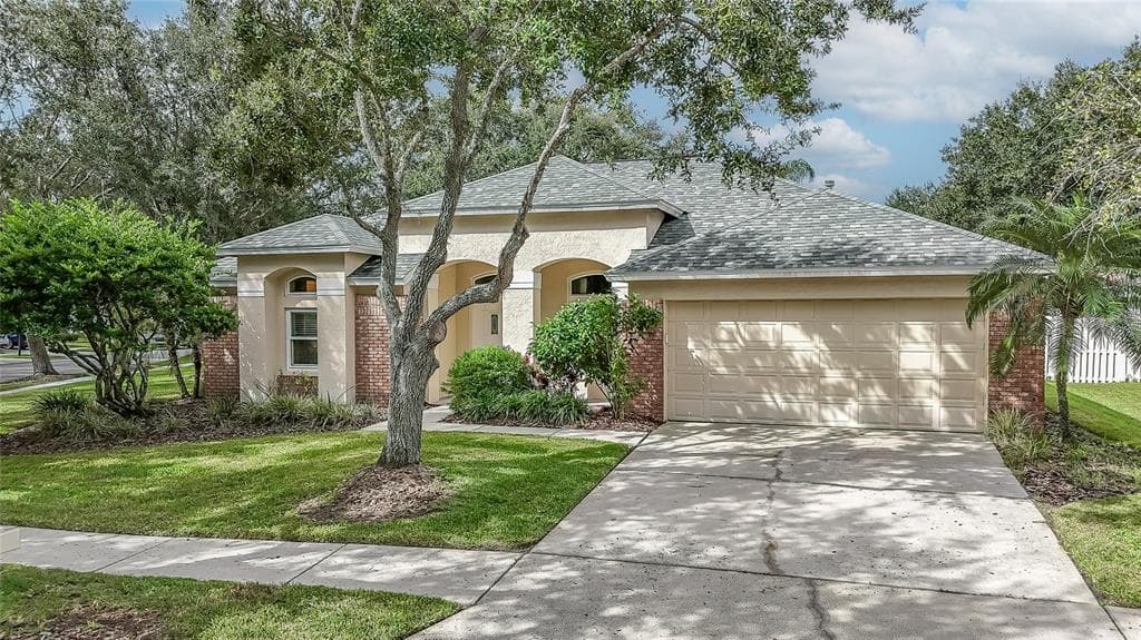 9402 AZALEA RIDGE CIRCLE TAMPA, FL 33647