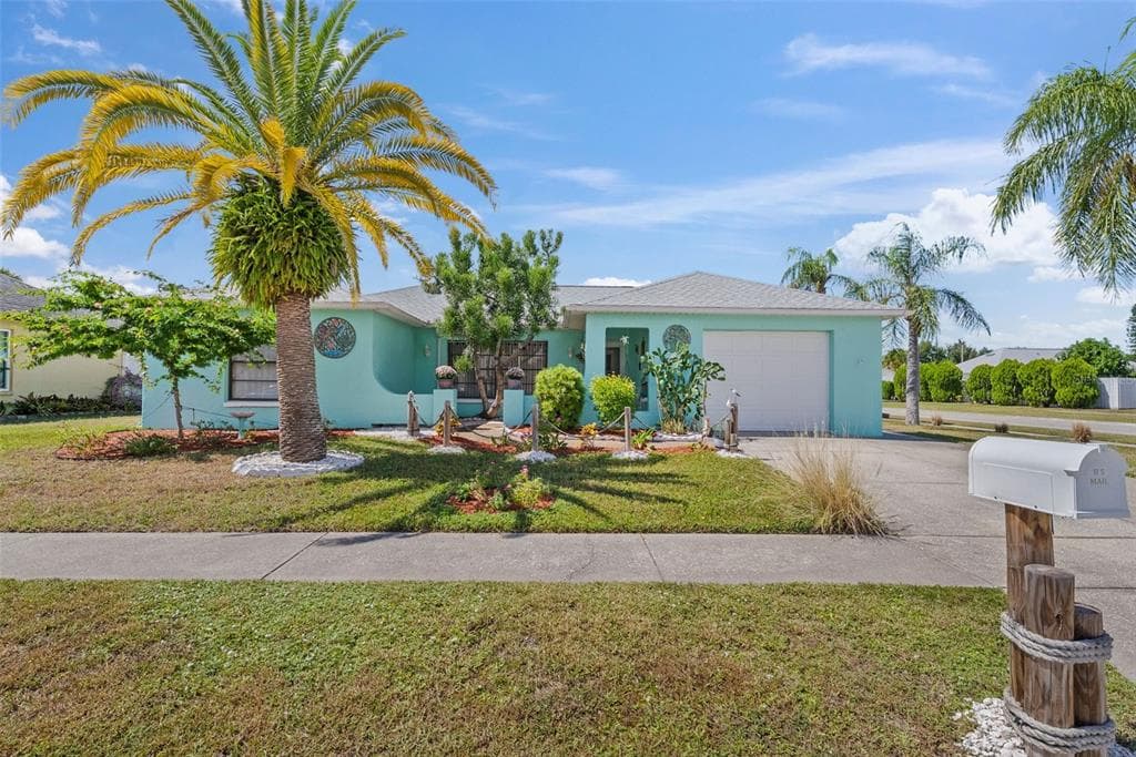 1213 GREENLEA DRIVE HOLIDAY, FL 34691