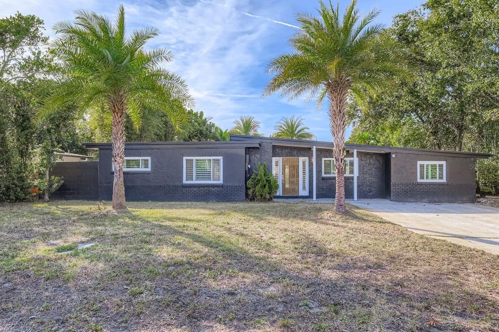 1302 COLE ROAD ORLANDO, FL 32803
