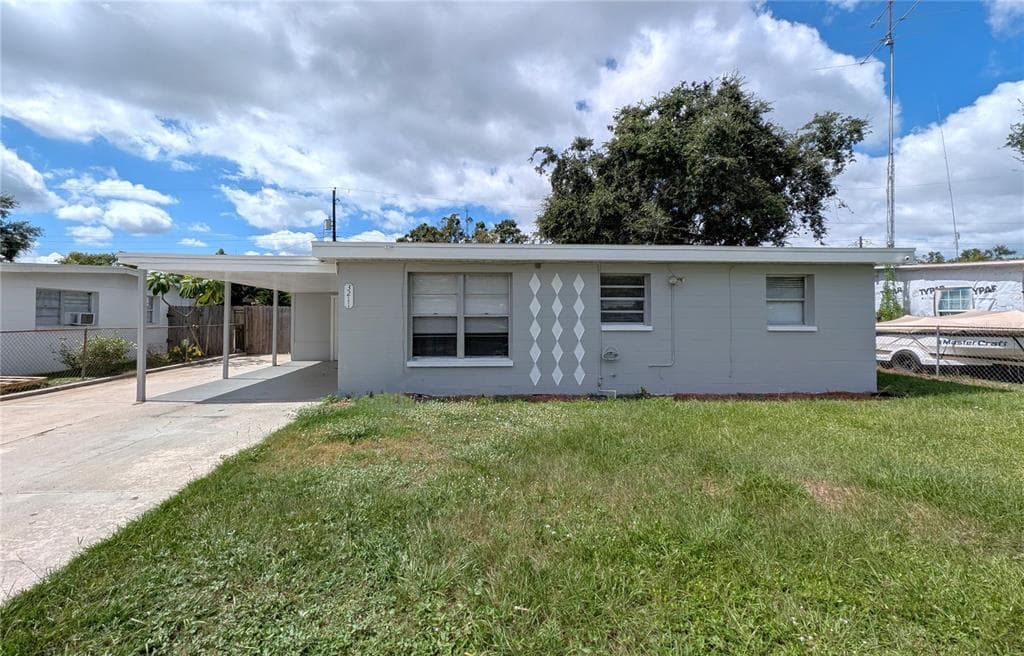 3211 CLIFFORD SAMPLE DRIVE TAMPA, FL 33619