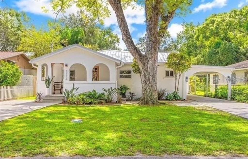 1112 W KIRBY STREET TAMPA, FL 33604