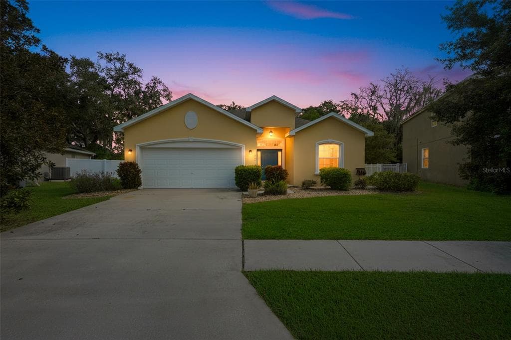 6339 TWIN BRIDGES DRIVE ZEPHYRHILLS, FL 33541