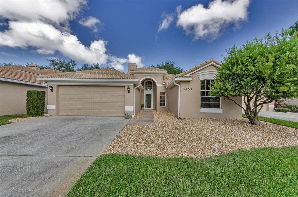 5163 PINNACLE DRIVE