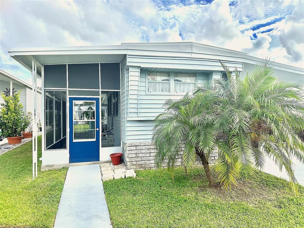 9790 66TH STREET UNIT 111 PINELLAS PARK, FL 33782