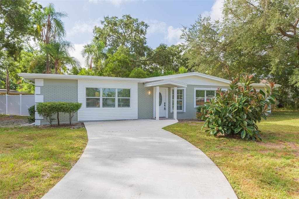 4507 TARPON DRIVE TAMPA, FL 33617