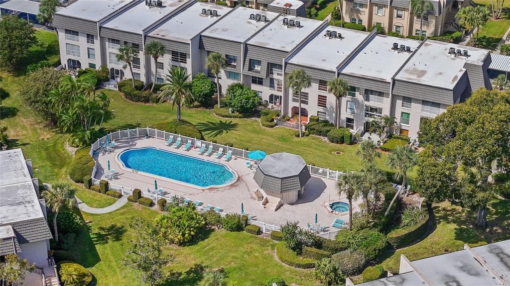 705 CORDOVA GREEN SEMINOLE, FL 33777