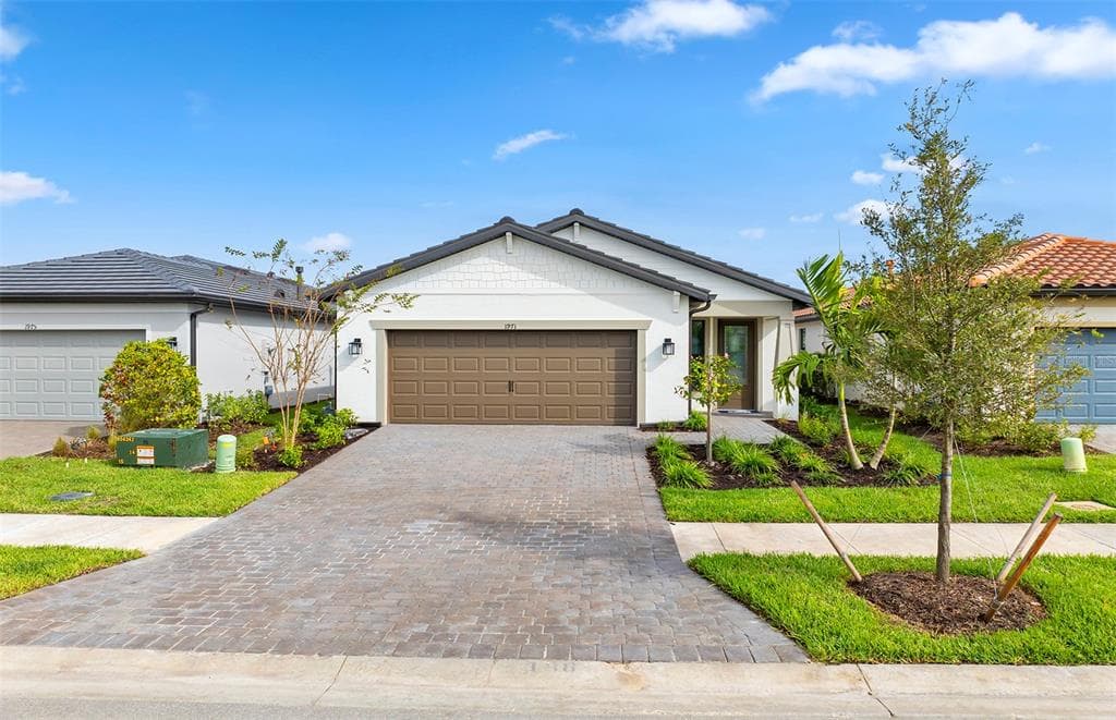 1971 PEPPER GRASS DRIVE NORTH PORT, FL 34289