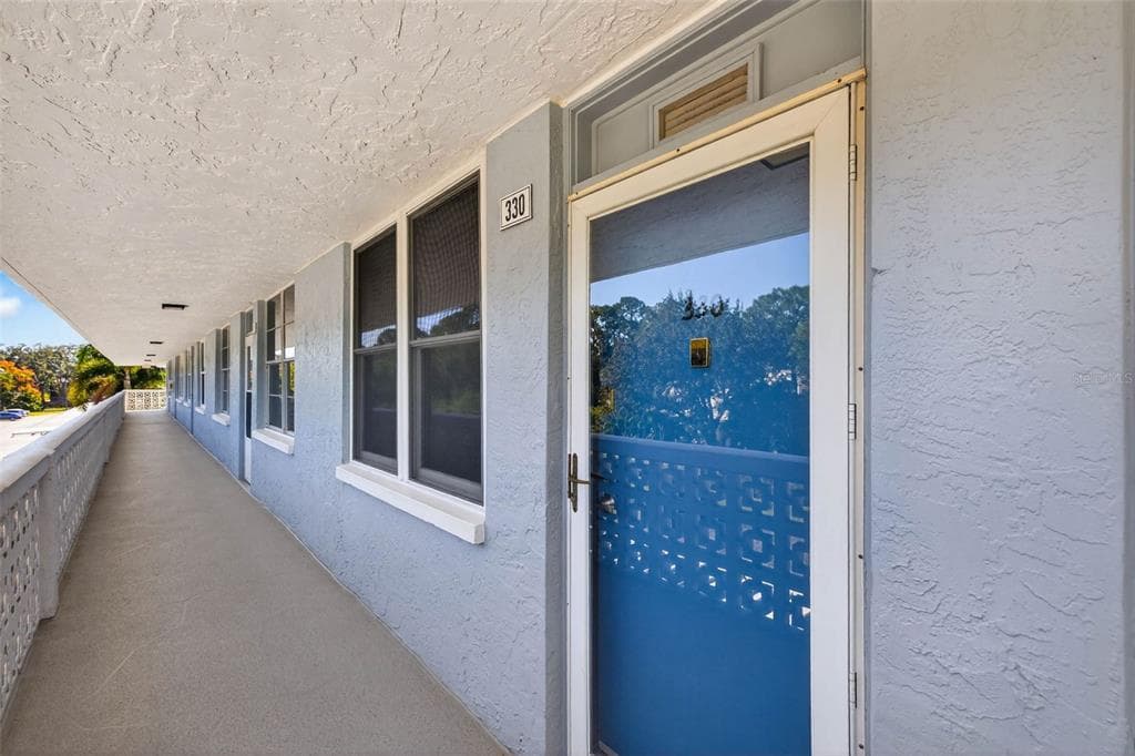 4880 LOCUST STREET NE UNIT 330 ST PETERSBURG, FL 33703