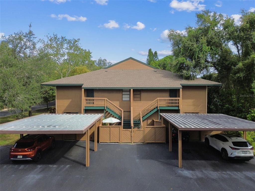 2104 LENNOX ROAD E UNIT 2104 PALM HARBOR, FL 34683