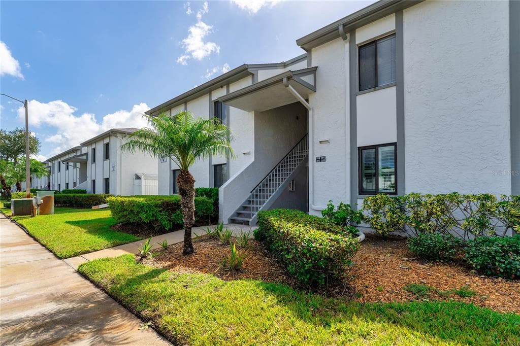 281 CYPRESS LANE UNIT 281 OLDSMAR, FL 34677