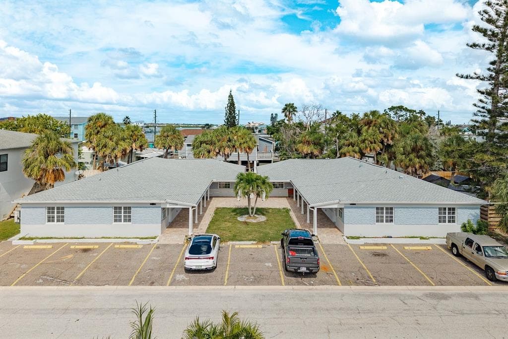 14225 PALM STREET UNIT 3 MADEIRA BEACH, FL 33708