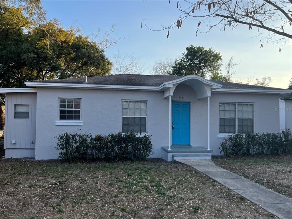 21 W SESSOMS AVENUE LAKE WALES, FL 33853