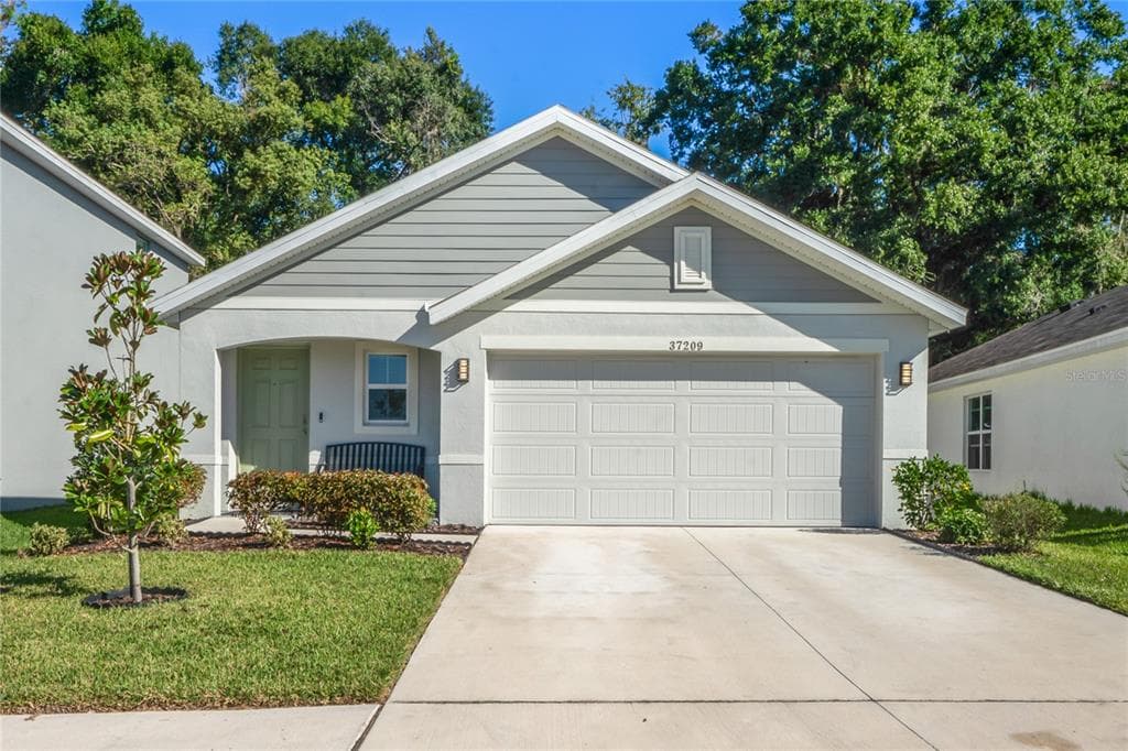 37209 KINGS CROWN DRIVE ZEPHYRHILLS, FL 33541