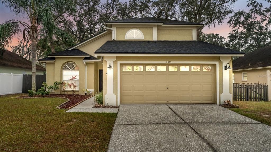 2319 NEEDHAM DRIVE VALRICO, FL 33596