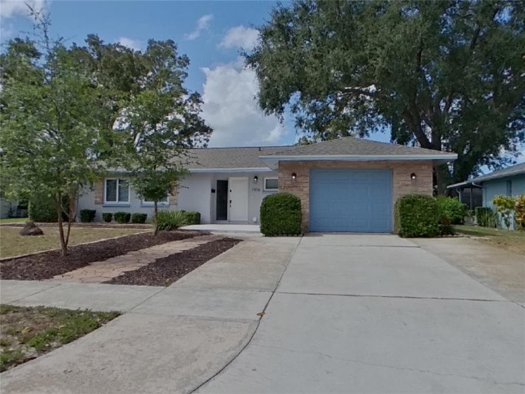 1916 STARDUST DRIVE CLEARWATER, FL 33755