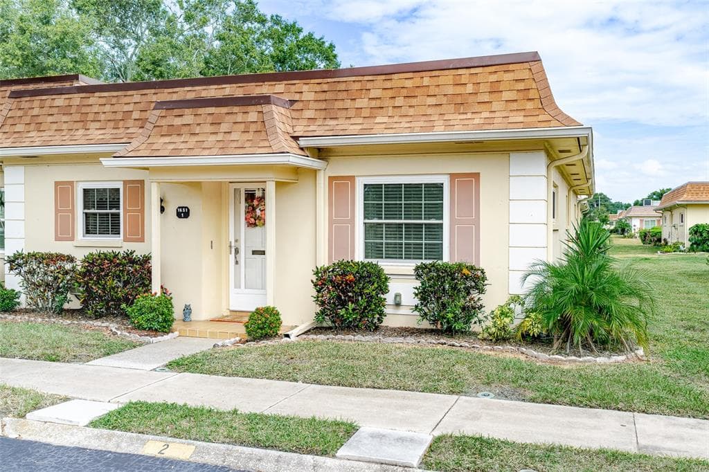 1651 S LAKE AVENUE UNIT 1 CLEARWATER, FL 33756