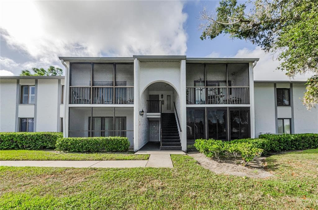1109 PINE RIDGE CIRCLE W UNIT G1