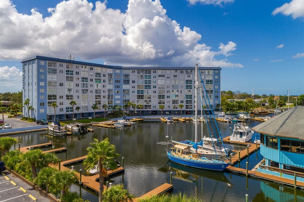 4939 FLORAMAR TERRACE UNIT 501 NEW PORT RICHEY, FL 34652