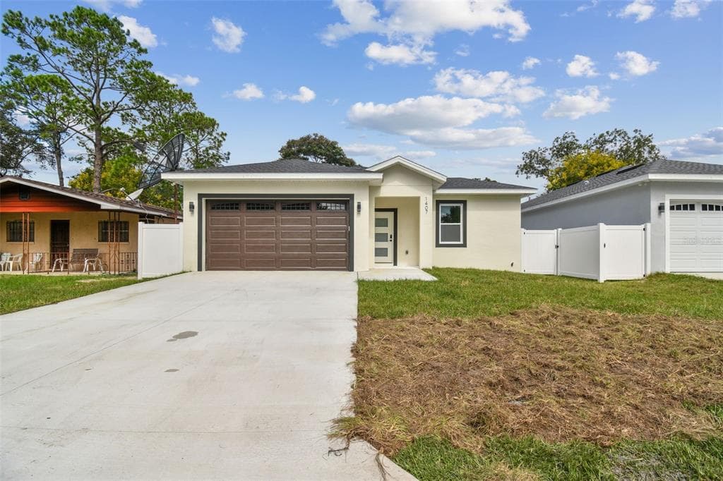 1407 W 9TH STREET LAKELAND, FL 33805