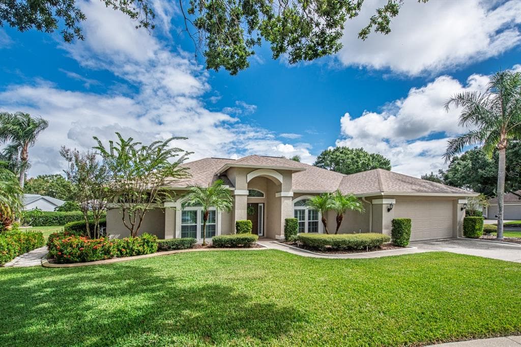 4904 BREYER WOOD COURT