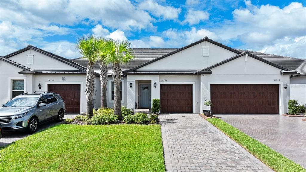10232 ECHO DOCK LOOP SAN ANTONIO, FL 33576