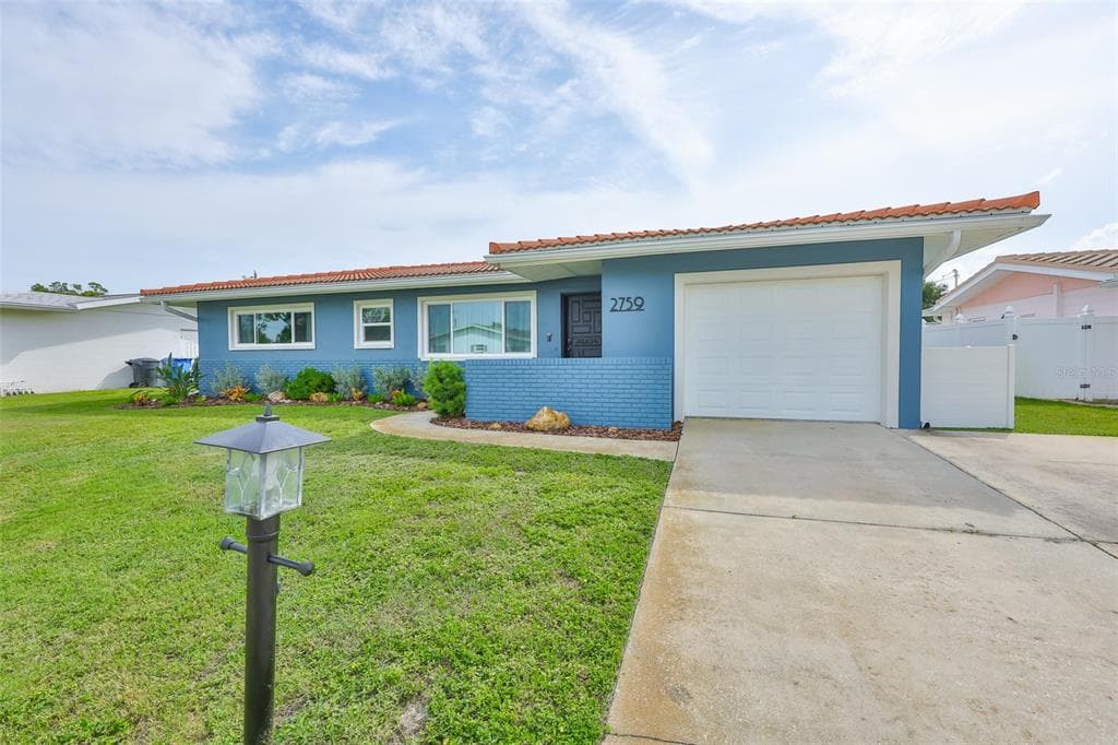 2759 61ST LANE N ST PETERSBURG, FL 33710