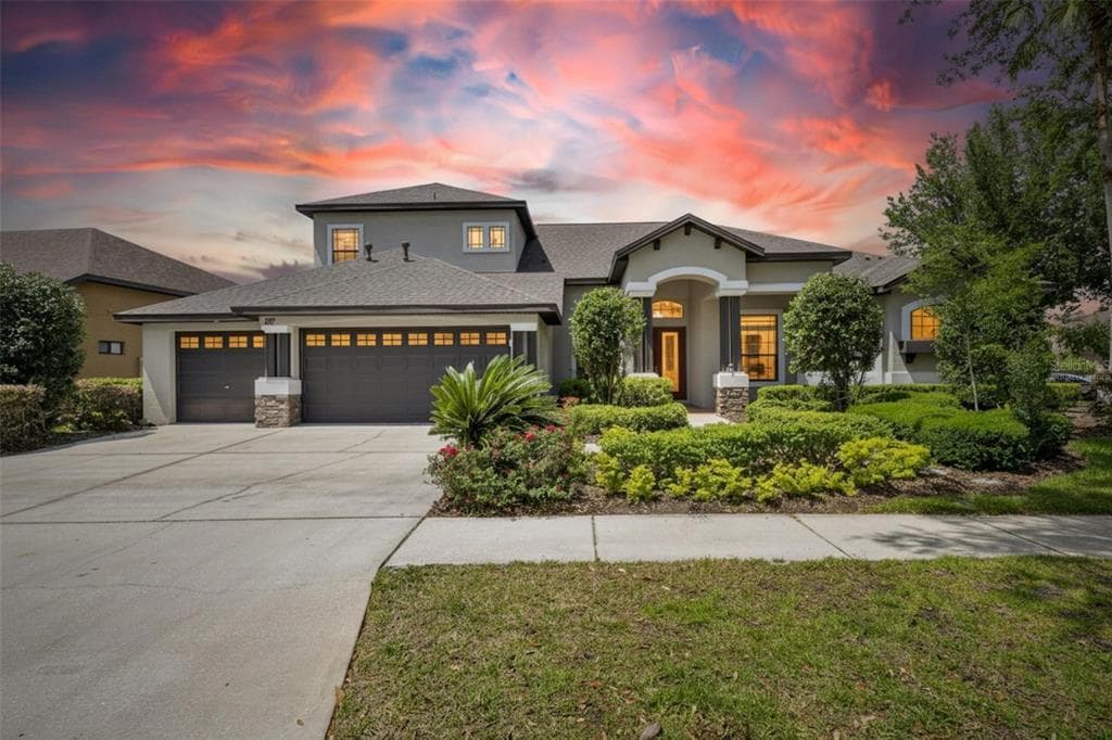 107 FALLING WATER DRIVE BRANDON, FL 33511