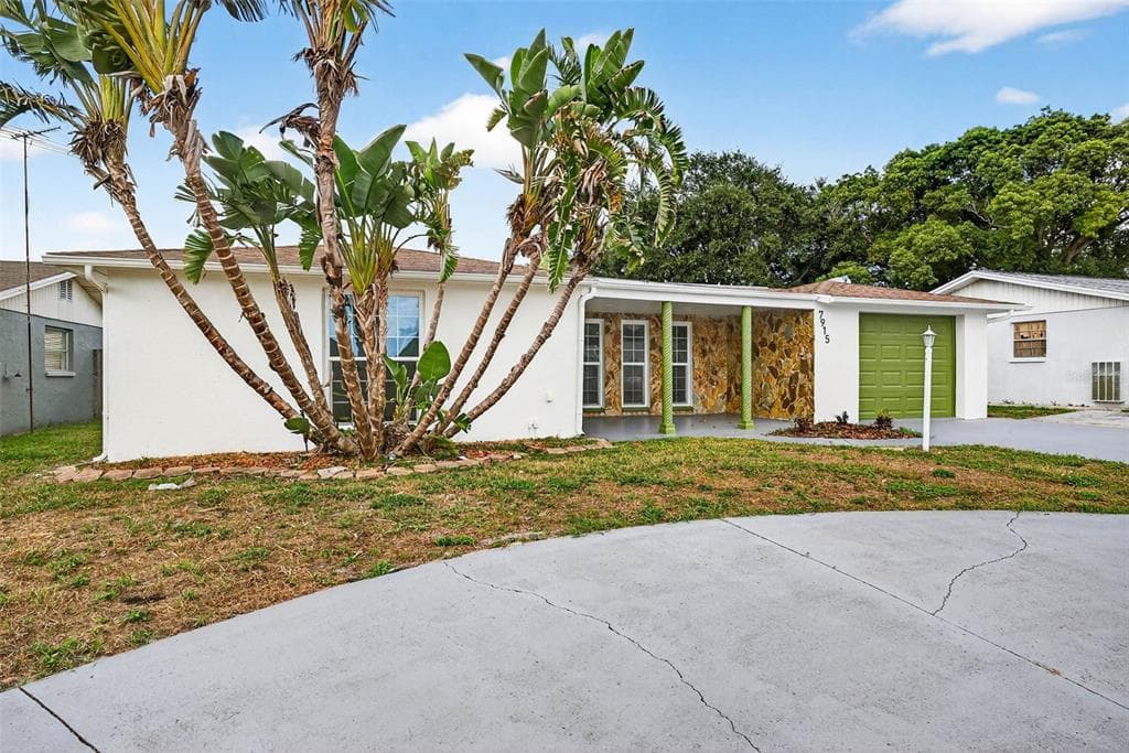 7915 IRONBARK DRIVE PORT RICHEY, FL 34668