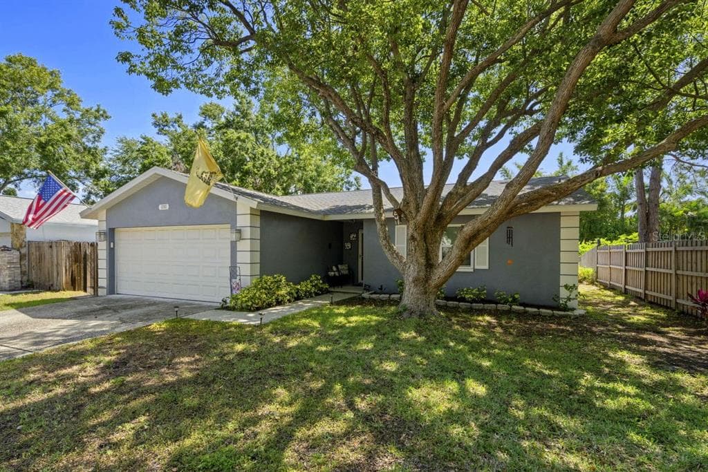 1393 CHESTERFIELD DRIVE DUNEDIN, FL 34698