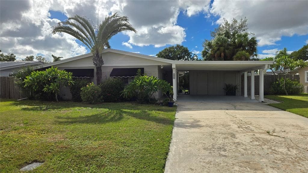 3930 E EDEN ROC CIRCLE TAMPA, FL 33634