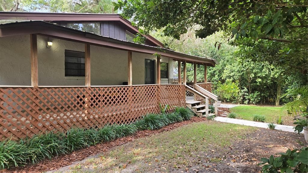 816 W 127TH AVENUE TAMPA, FL 33612