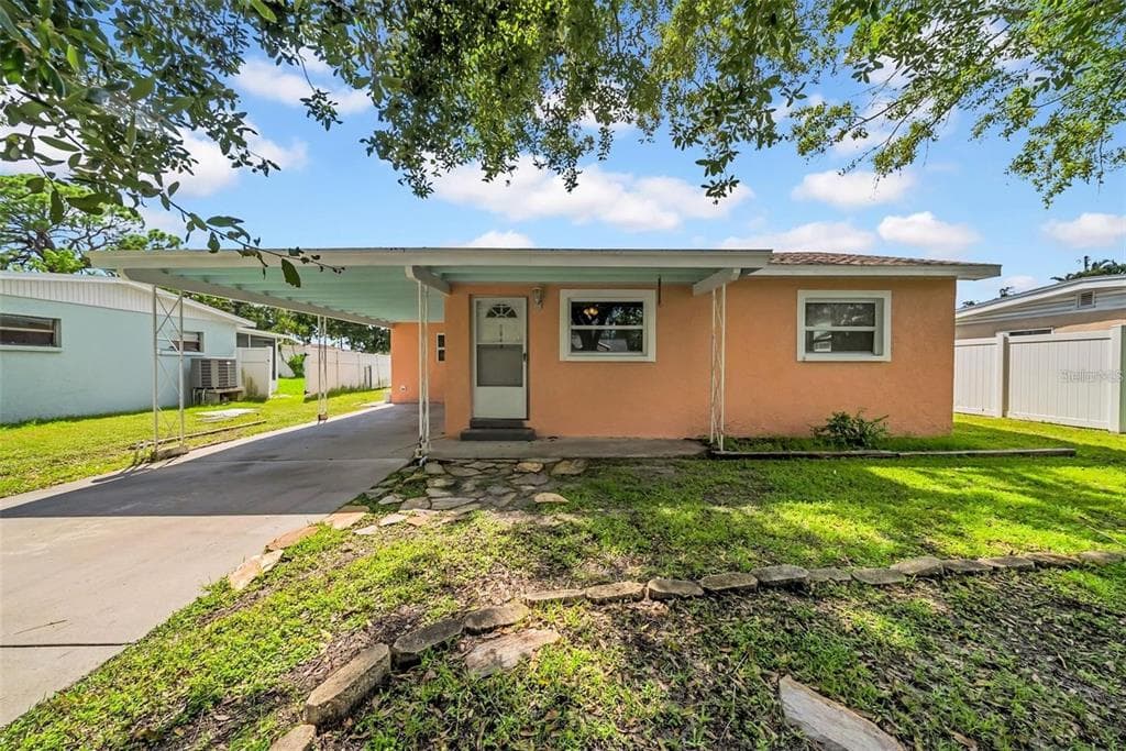 9046 1ST STREET N ST PETERSBURG, FL 33702