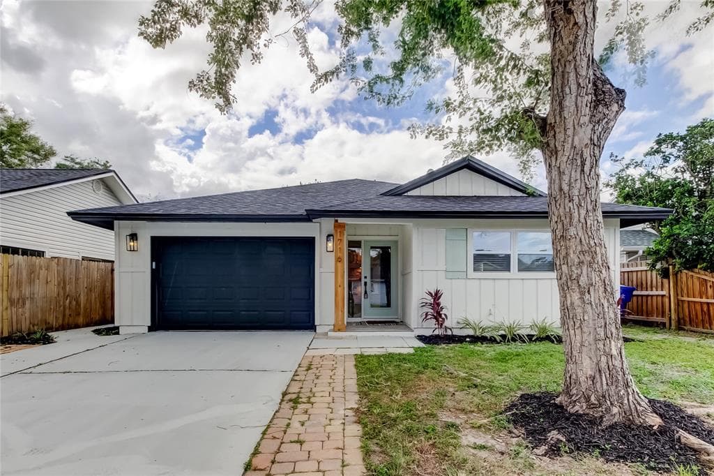 1716 PINECONE WAY LARGO, FL 33771