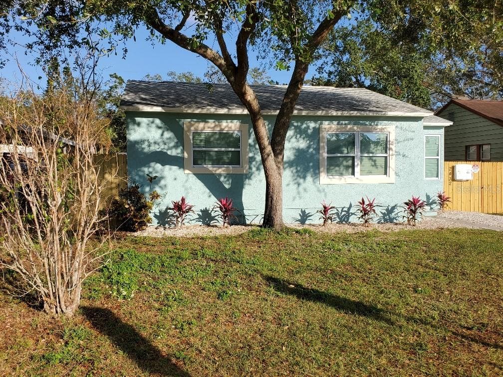 2432 AUBURN STREET S ST PETERSBURG, FL 33712