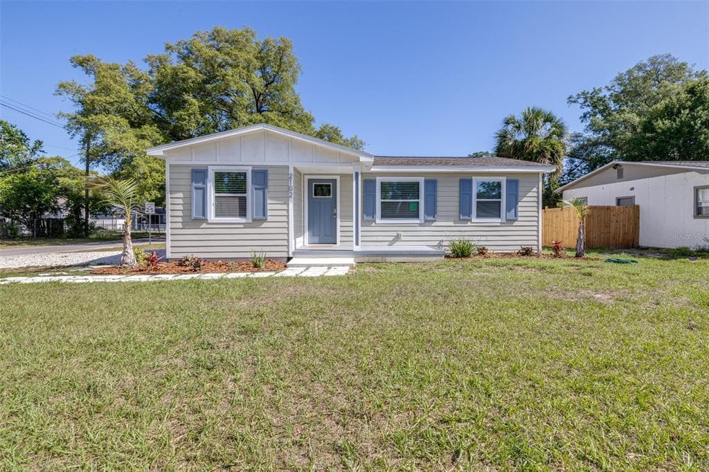 2102 E ANNIE STREET TAMPA, FL 33612