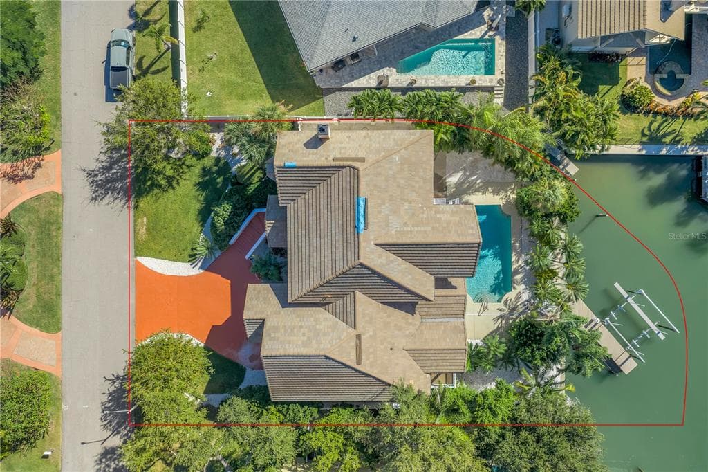 104 5TH STREET E TIERRA VERDE, FL 33715