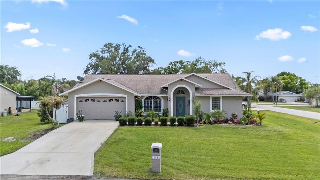 22852 FERN CT COURT LAND O LAKES, FL 34639