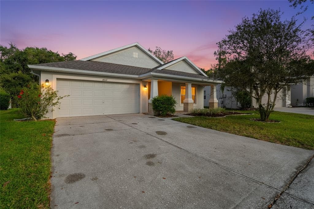 6809 BLUFF MEADOW COURT WESLEY CHAPEL, FL 33545