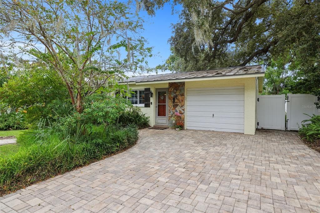 1004 7TH STREET S SAFETY HARBOR, FL 34695